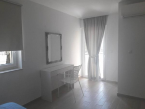 Отель Apartments and Rooms Lux  Сень